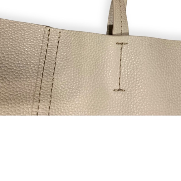 Kate SpadeTote Bag with Tassel”Orchard Street”Hallie Crisp Linen (item#20011) - Picture 8 of 10